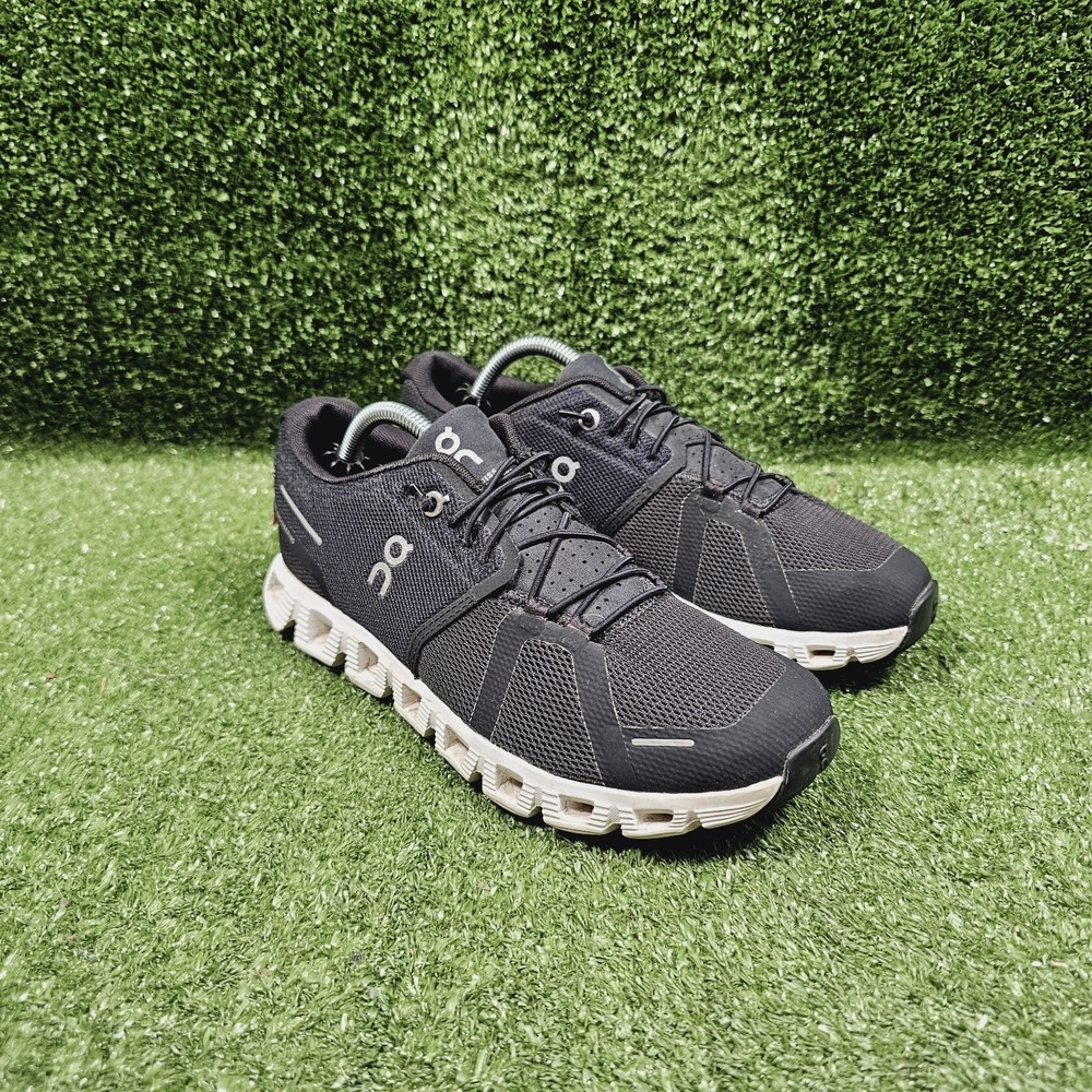 On Cloud 5 Black White Athletic Running Comfort Sneakers Womens Size US 7.5